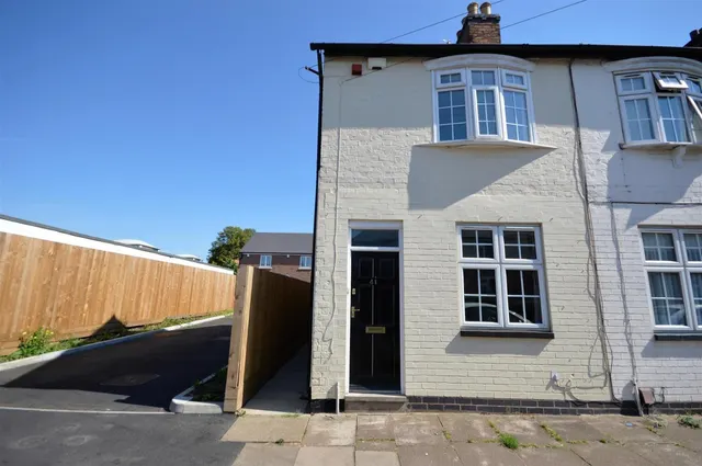 Manor Street, Wigston, LE18, photo 1