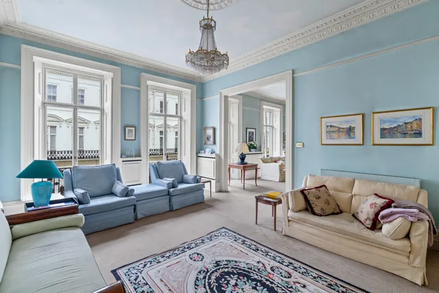 Photo 2 — Strathearn Place, Hyde Park, London
