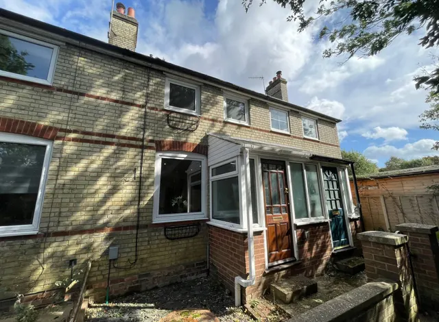 Raymond Cottages, Upper Green, SG5, photo 1