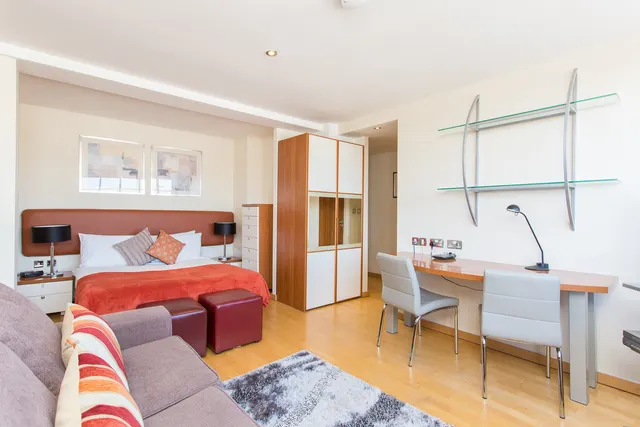 Old Brompton Road, South Kensington, SW7, photo 1