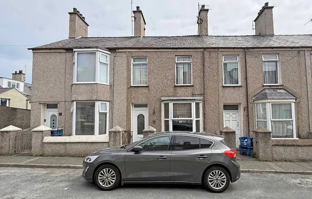 Roland Street, Holyhead, photo 2