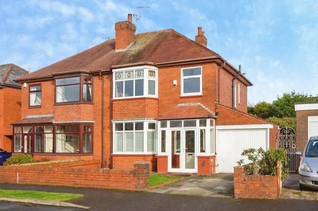 Coleridge Avenue, Orrell, WN5, photo 1