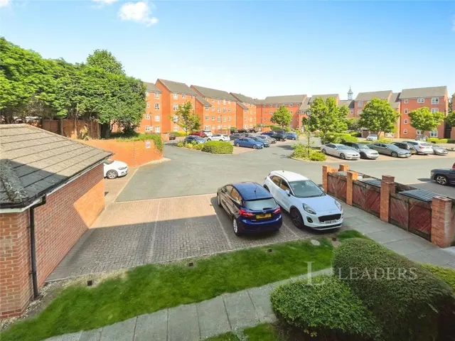 St. Andrews Road, Droitwich, WR9, photo 3