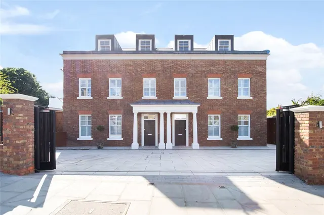 Kings Road, Richmond, TW10, photo 2