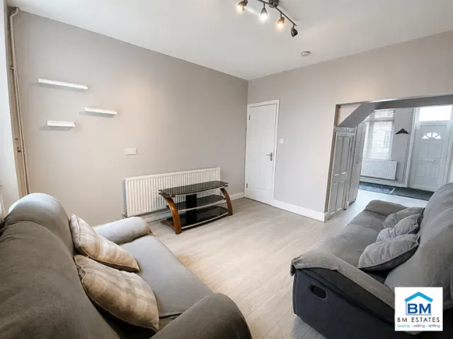 Photo 3 — Moat Road, Leicester, LE5 5EG