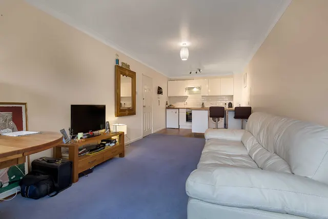 Overton Road, Sutton Surrey Belmont, SM2, photo 3