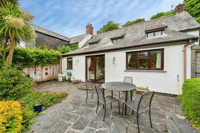 Old Road, Boscastle, PL35, photo 1