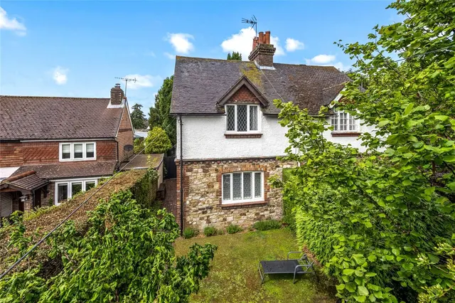 Forest Road, Horsham, West Sussex, RH12 4HJ, photo 1