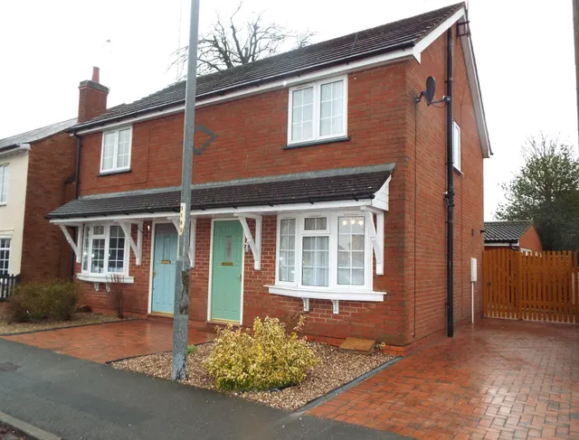 Evesham Road, Redditch, B97, photo 1