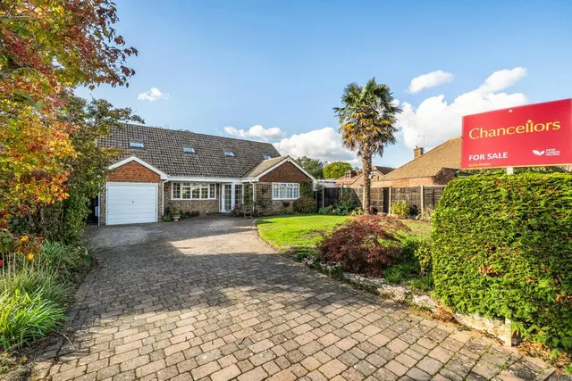 Cuckoo Lane, West End, GU24, photo 1