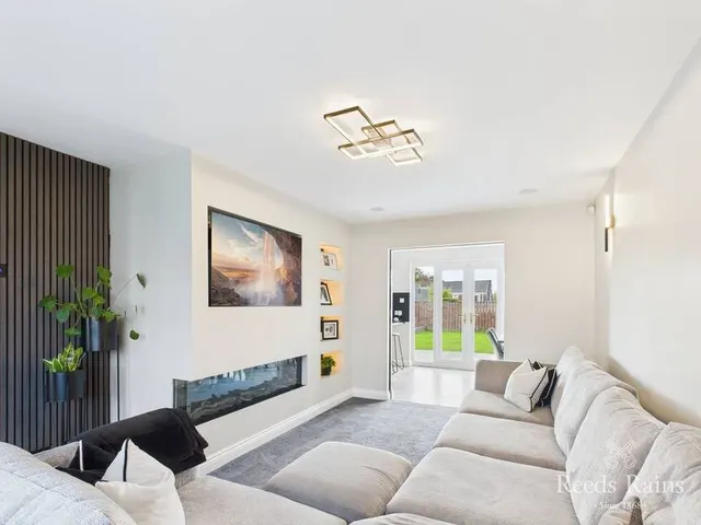 Photo 3 — Yearby Close, Acklam, North Yorkshire, TS5
