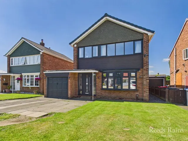 Photo 2 — Yearby Close, Acklam, North Yorkshire, TS5