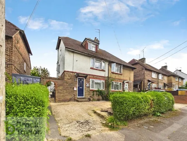 Bentswood Road, Haywards Heath, RH16, photo 2