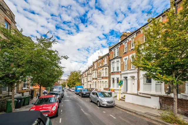 London, NW6, photo 2