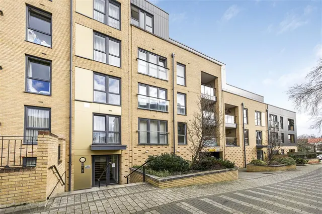London Road, Isleworth, TW7, photo 2