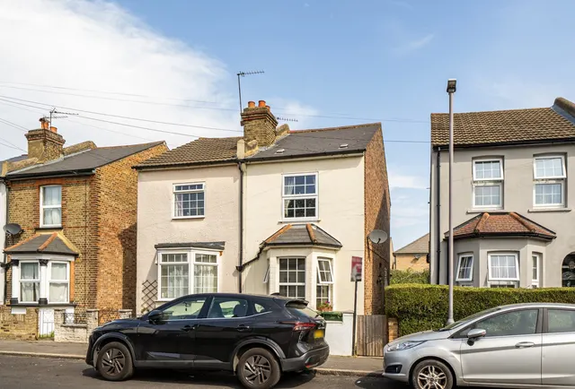 Wood Street, Mitcham, CR4 4JT, photo 1