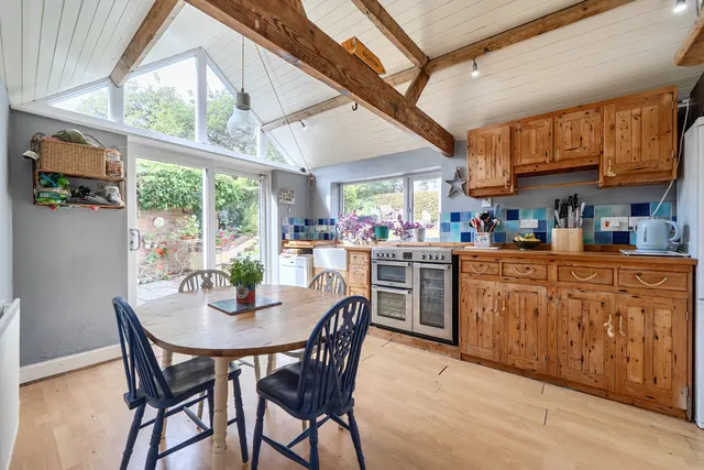 Photo 3 — Nettlebeds Lane, Alresford, SO24