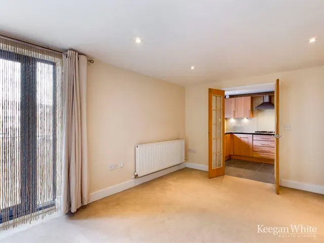 Photo 3 — Dovecot Road, High Wycombe HP13 5HR