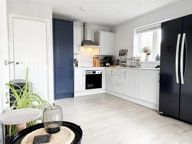 Photo 2 — West End, Herstmonceux, Hailsham, BN27 4NN