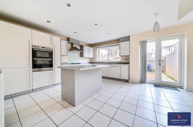 Abernant Drive, Newmarket, CB8, photo 2