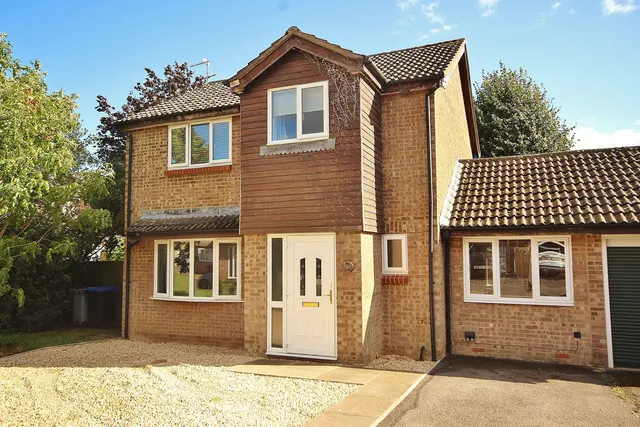 Thorney Leys, Witney, photo 1