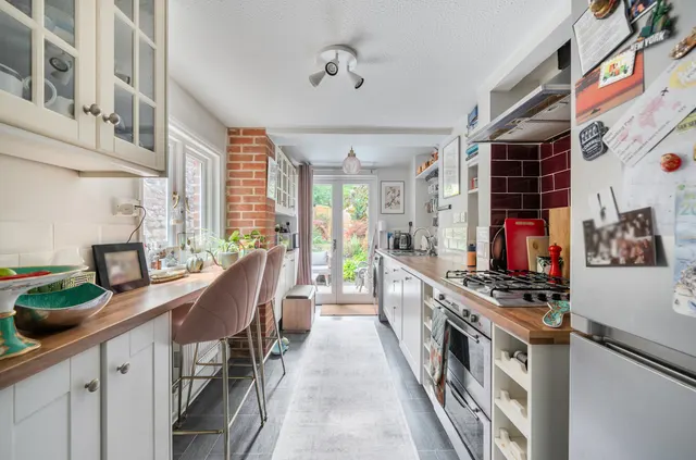 Upper Brook Street, Winchester, SO23, photo 3