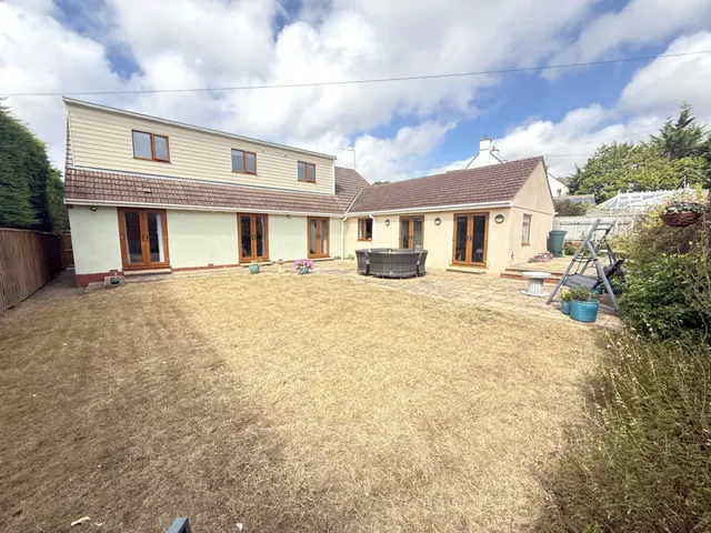 Photo 3 — Hulham Road, Exmouth, EX8 4RB
