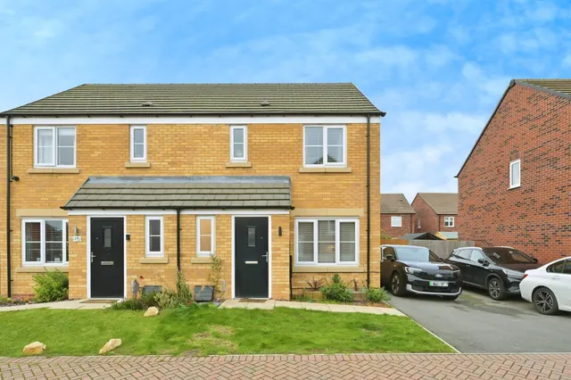 Morton Close, Peterborough, PE7, photo 1