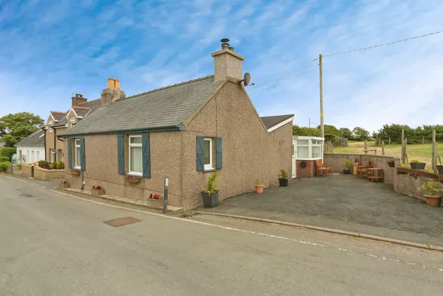 Sarn Bach, Nr Abersoch, LL53, photo 1