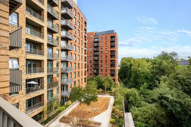 Mary Neuner Road, London, N8, photo 1