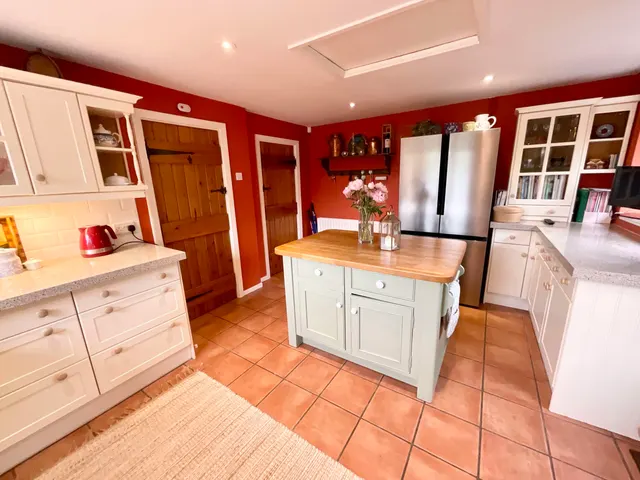 Barlaston Old Road, Stoke-On-Trent, ST4, photo 3