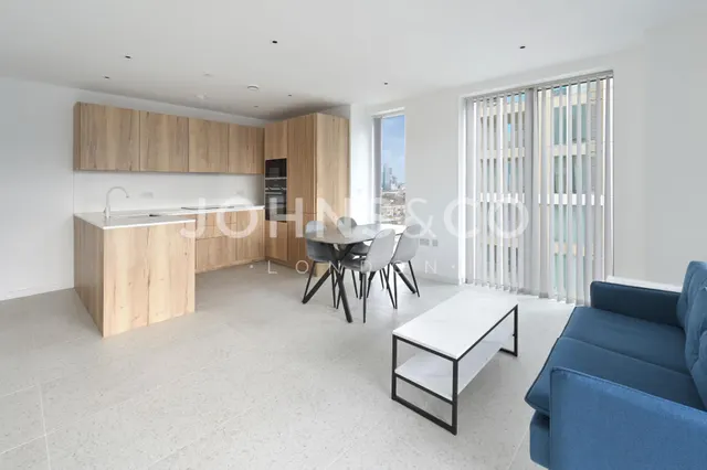 Crescent, London, E1, photo 2