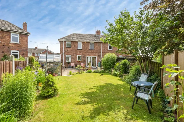 Photo 3 — Hamilton Road, Maltby, Rotherham