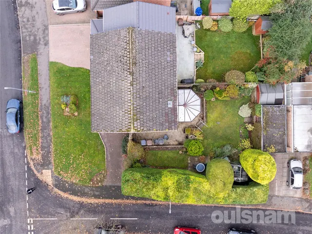 Photo 2 — Paxton Close, Bromsgrove, Worcestershire, B60 2HB
