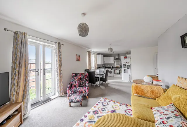 Photo 3 — Greenaways, Gloucestershire, Ebley, GL5 4UQ