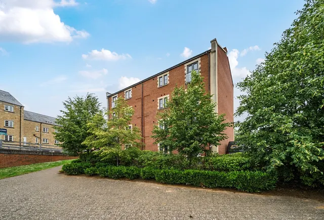 Photo 2 — Greenaways, Gloucestershire, Ebley, GL5 4UQ