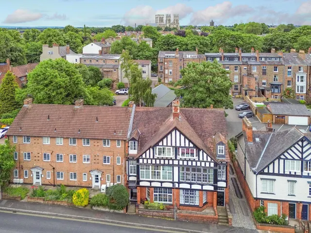 Queen Annes Road, York, YO30, photo 2