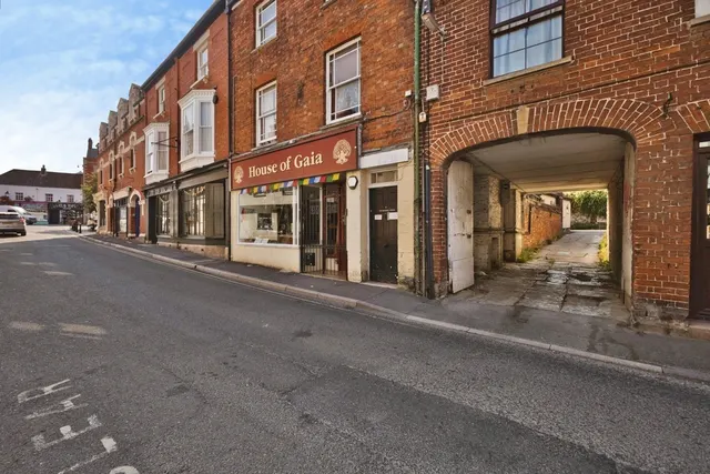 Magdalene Street, Glastonbury, BA6, photo 2