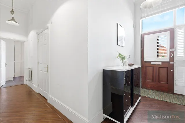 Richmond Drive, Woodford Green, IG8, photo 2