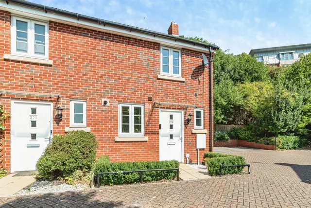 Sinclair Drive, Basingstoke, RG21, photo 1