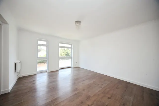 Elderberry Close, Luton, LU2, photo 3