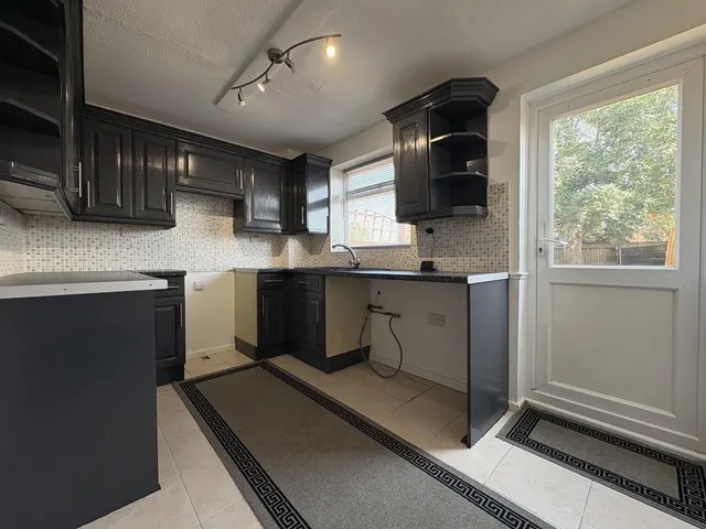 Photo 3 — St. Thomas Court, Bridgwater TA6 5SJ