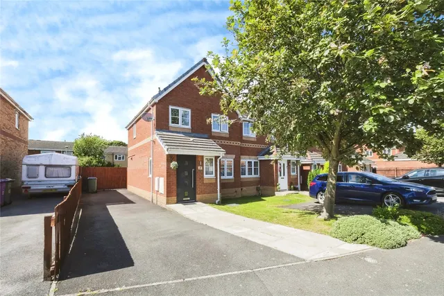 Avington Close, West Derby, L12, photo 1