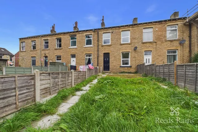 Walker Street, Earlsheaton, WF12, photo 1