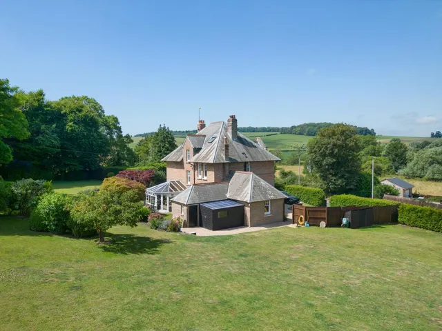Dorchester Road, Grimstone, DT2, photo 1