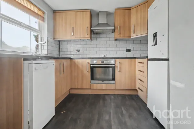 Chandlers Close, Bedford, MK43, photo 3