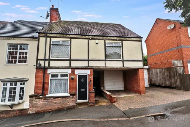 Chancery Lane, Chapel End, CV10, photo 1
