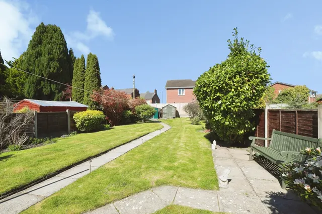 Lydyett Lane, Barnton, CW8, photo 2