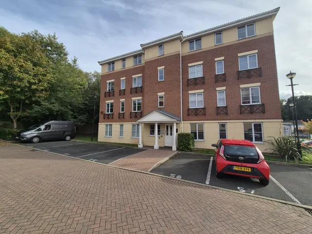 Elbow Street, Cradley Heath, B64, photo 1