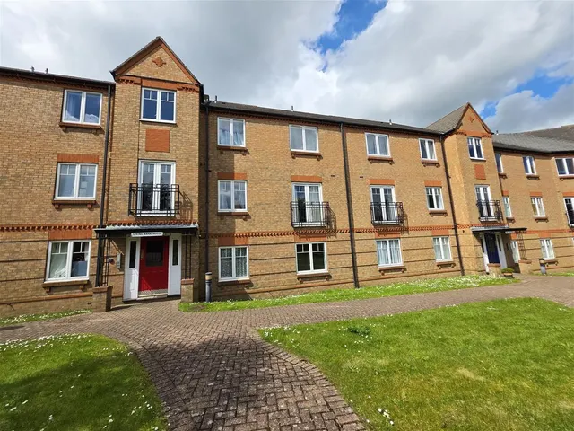 Wash Beck Close, Scarborough YO12 4DR, photo 1